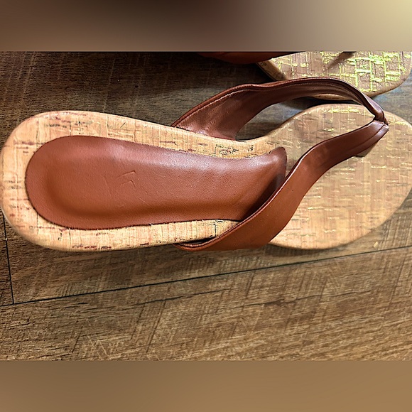 Flexible Faux Leather Cushion 2” Heel Metallic Gold Dress Sandal Shoe 7 8 EU 38 - Picture 2 of 4